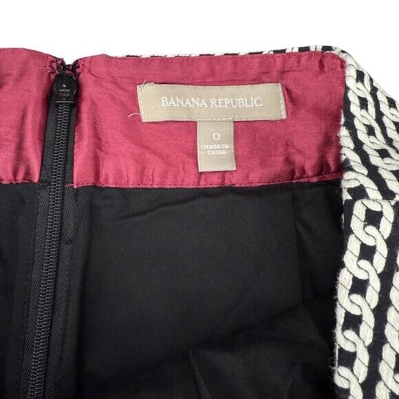 BANANA REPUBLIC Woven Chain Print Flounce Pencil Skirt Sz 0 - Picture 3 of 5